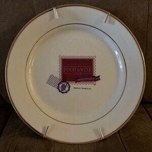 2012 Disney EPCOT Food & Wine Festival Plate - 8"